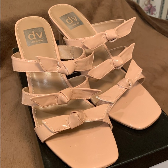 DV by Dolce Vita Peach Sandals - Picture 1 of 2